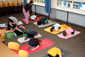 Bild "18_Chronik_09_10:yoga1.jpg"